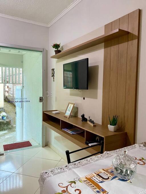 Hospedagem Mae Aparecida - Casa Екстериор снимка